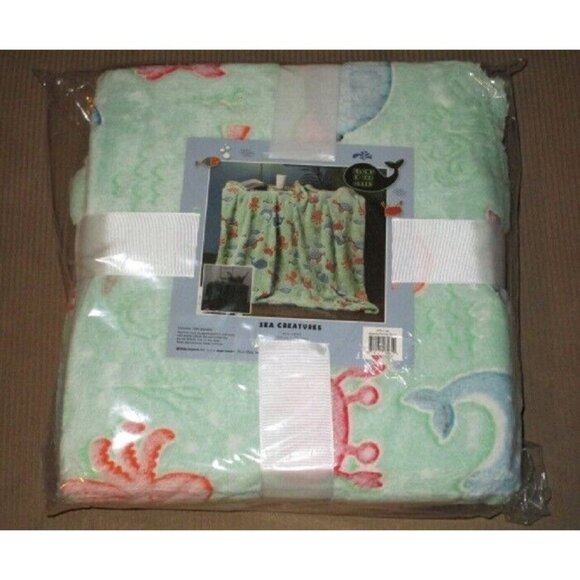 New Sea Turtle Glow in the Dark Plush Gift Throw Blanket Crab Dolphin Fish Whale - Picture 3 of 3